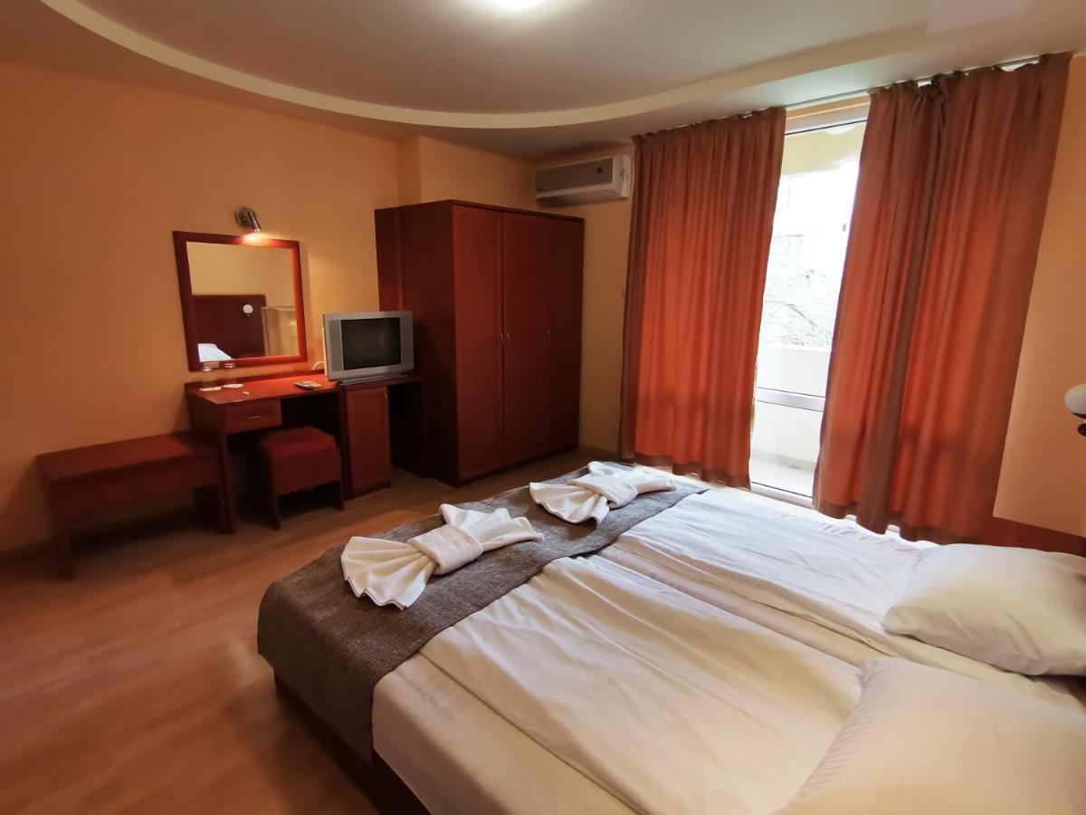 Paris Hotel 巴尔奇克 外观 照片