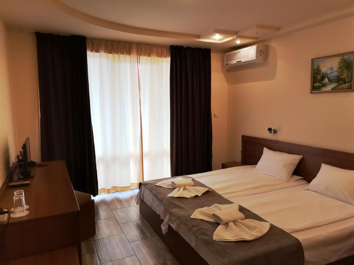 Paris Hotel 巴尔奇克 外观 照片
