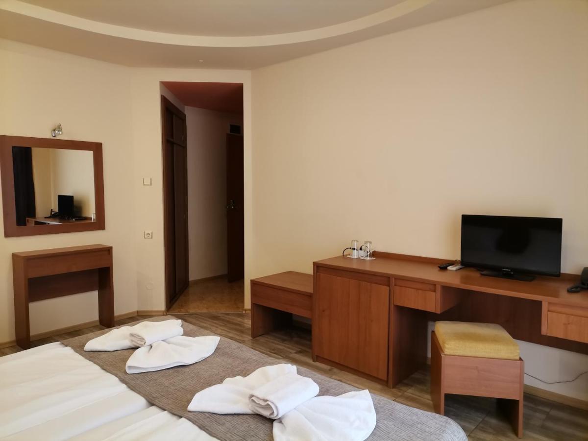 Paris Hotel 巴尔奇克 外观 照片