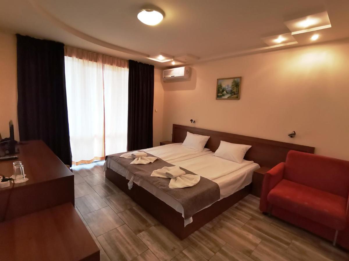 Paris Hotel 巴尔奇克 外观 照片