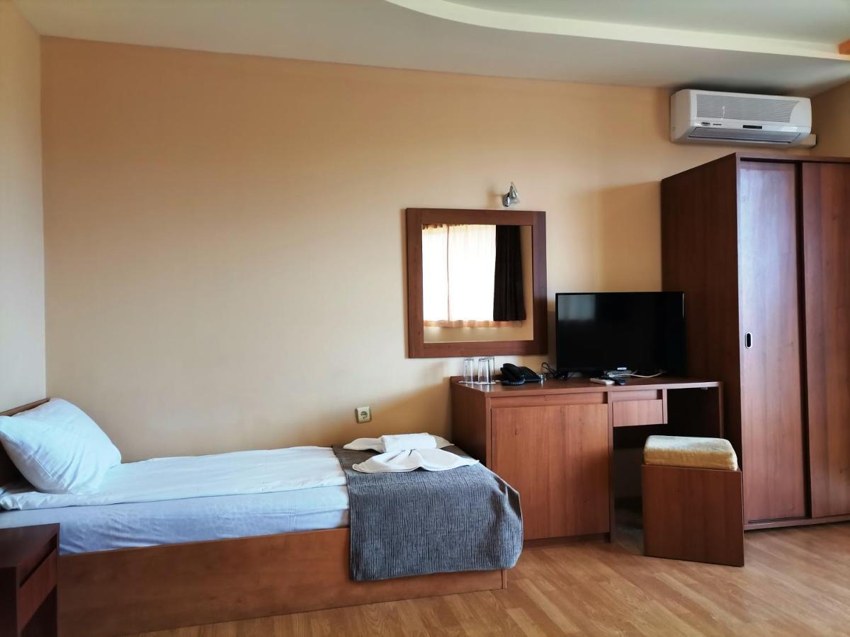 Paris Hotel 巴尔奇克 外观 照片