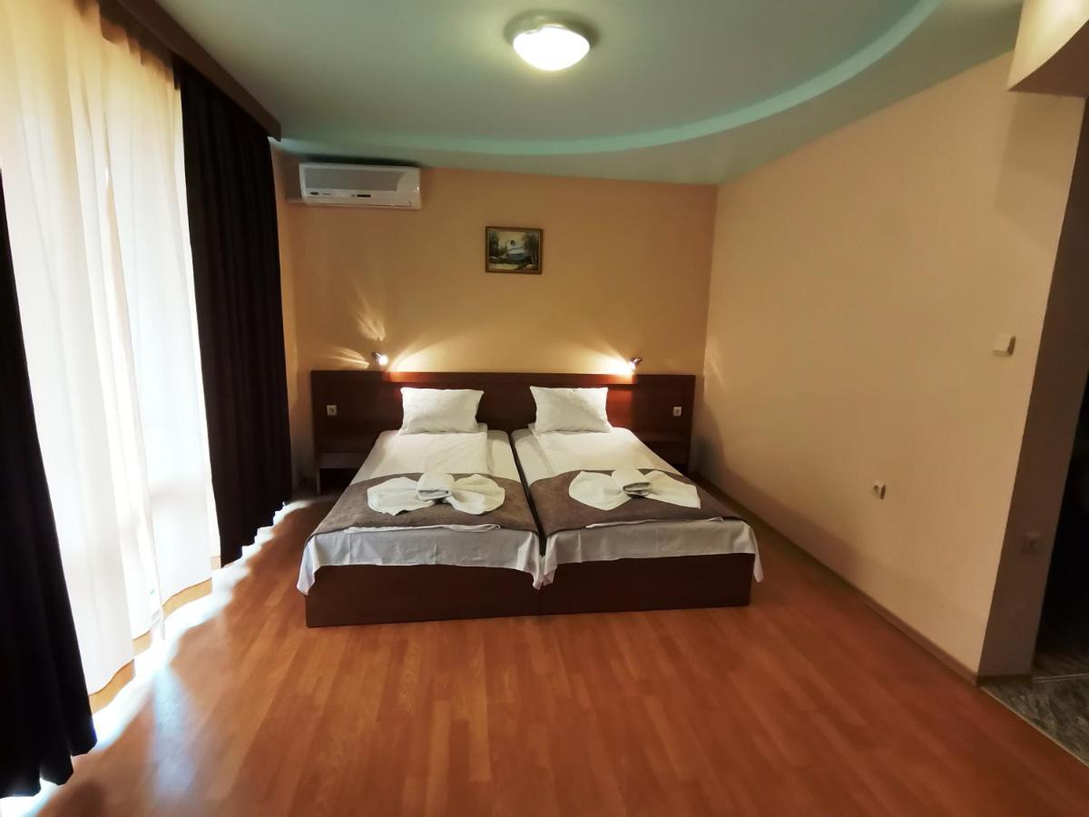 Paris Hotel 巴尔奇克 外观 照片