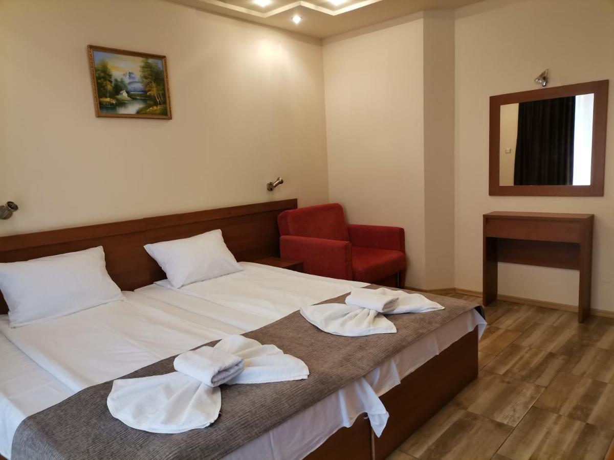Paris Hotel 巴尔奇克 外观 照片